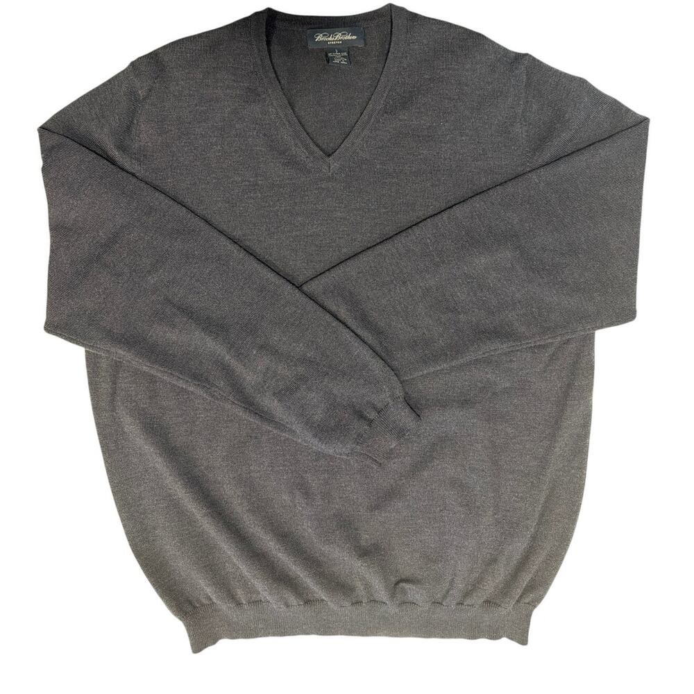 Brooks Brothers Men's Size L V Neck Sweater Gray Wool 88% Pullover Preppy